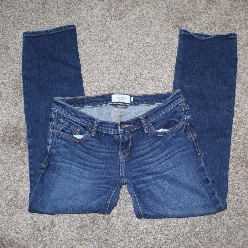 Abercrombie & Fitch stretch capris
